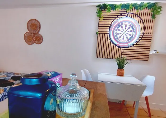 Cosy & Fun Face Aux Chateau Flechettes * Gaillon